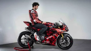 Aly Goni Akhirnya Beli Ducati Panigale V2: 9 Potret Menggoda yang Membuat Fans Terpukau
