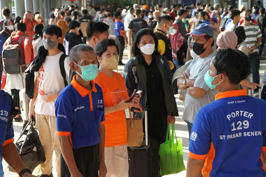 Arus Balik Lebaran 2026: Kereta Api ke Jakarta Tembus 53 Ribu Penumpang per Hari, Stasiun Pasar Senen Jadi Pusat Kepulangan