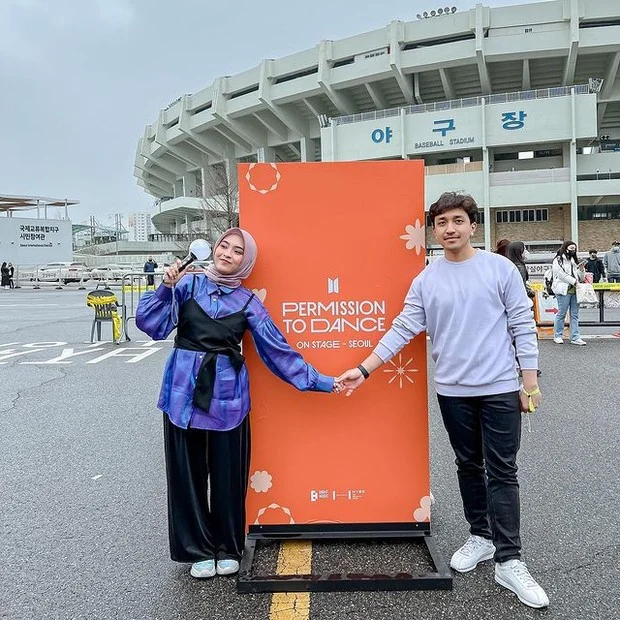 Bianca Kartika Tetap Pumping ASI di Tengah Gemerlap Konser Comeback BTS, Inspirasi Ibu Aktif