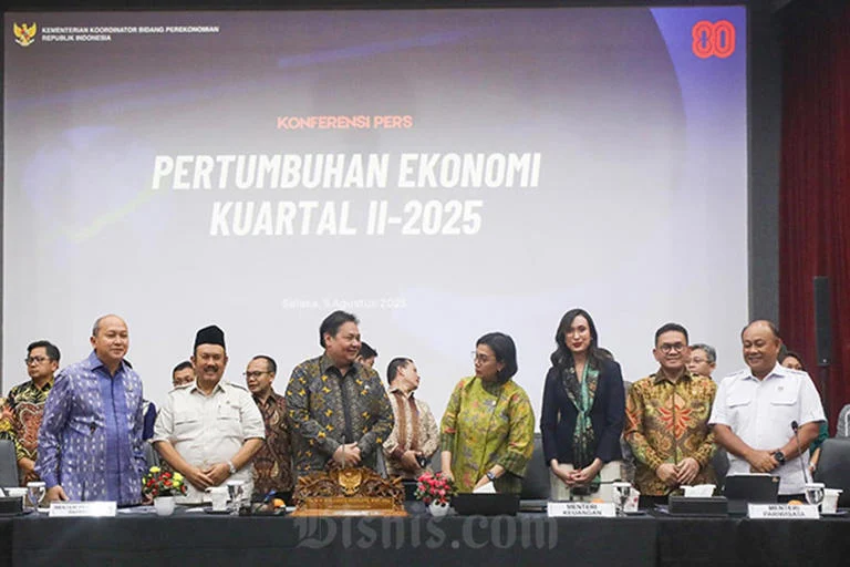 Ekonomi Gelap Mengintai: Efisiensi Anggaran Berisiko Membuat Defisit Membengkak