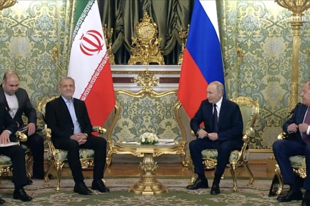 Eksklusif: Menlu Lavrov Ungkap Rusia Aktif Kirim Produk Militer ke Iran