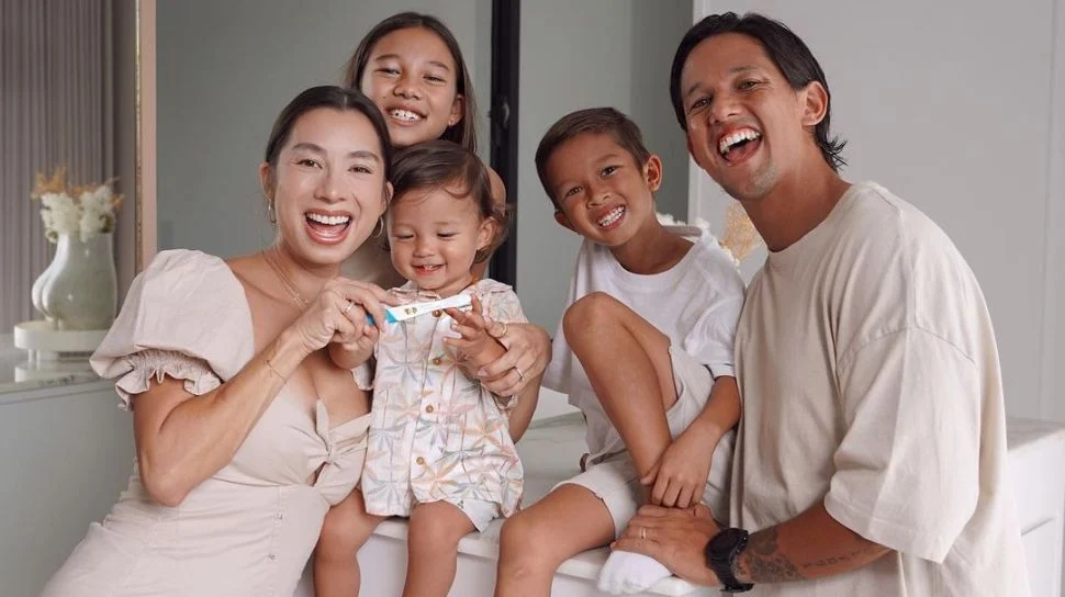 Keceriaan Keluarga Jennifer Bachdim di Bangkok: 10 Momen Seru yang Menggugah Hati