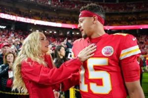 Kejutan Besar UT Tyler: Patroli Patriot Merajai Lapangan, Hall of Fame Mengangkat Brittany Mahomes, dan Kontroversi Patrick Mahomes