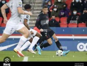 Mbappe Disorot Karena Kesalahan Pemeriksaan Kaki: Tuduhan Bohong Mengguncang Dunia Sepak Bola