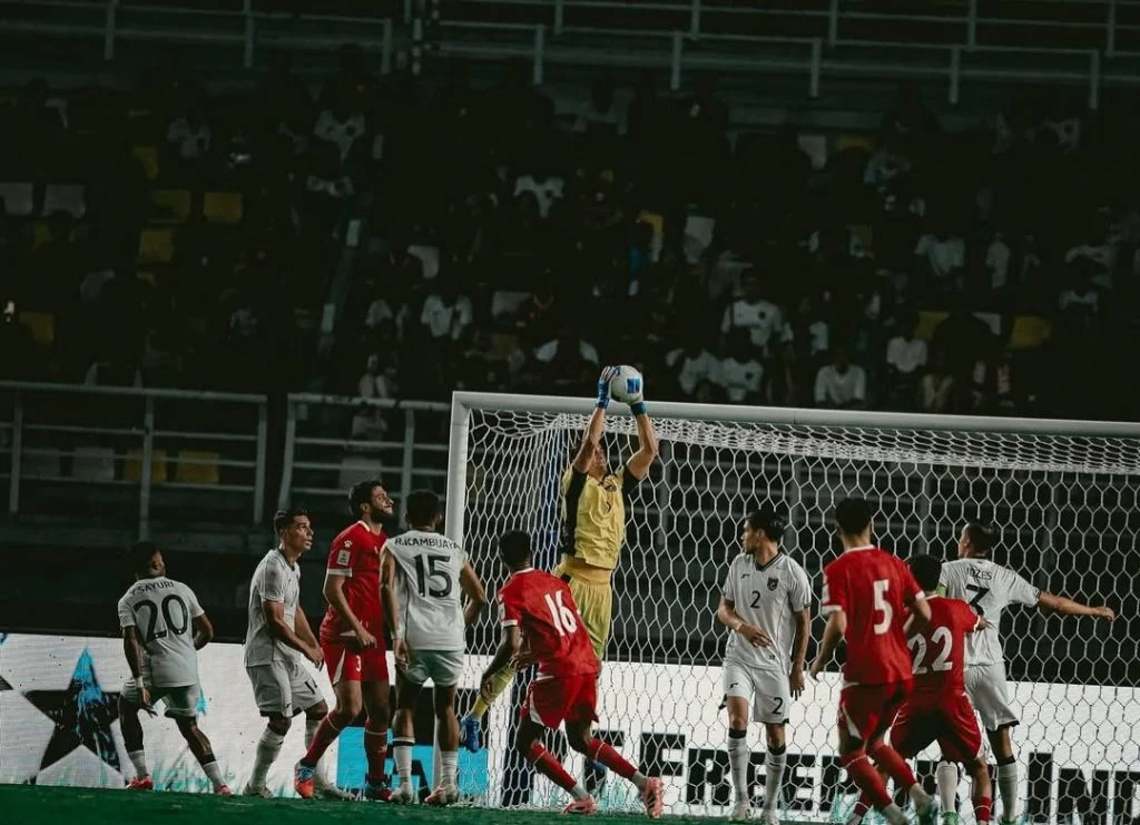 Rekor Kiper Timnas Indonesia: Audero vs Paes, Pilihan John Herdman Siapa?