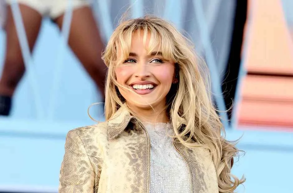 14 Insiden Tragis Sabrina Carpenter, Dari Bullying hingga Skandal Coachella yang Menggema