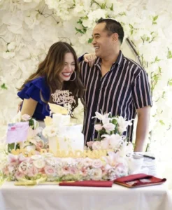 16 Tahun Bersama: Pelajaran Cinta yang Diambil Nia Ramadhani dan Ardi Bakrie dari Perjalanan Hidup yang Penuh Warna