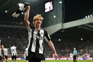 Anthony Gordon: Transfer Panas Newcastle ke Bayern atau Liverpool? Harga, Pilihan, dan Dampaknya