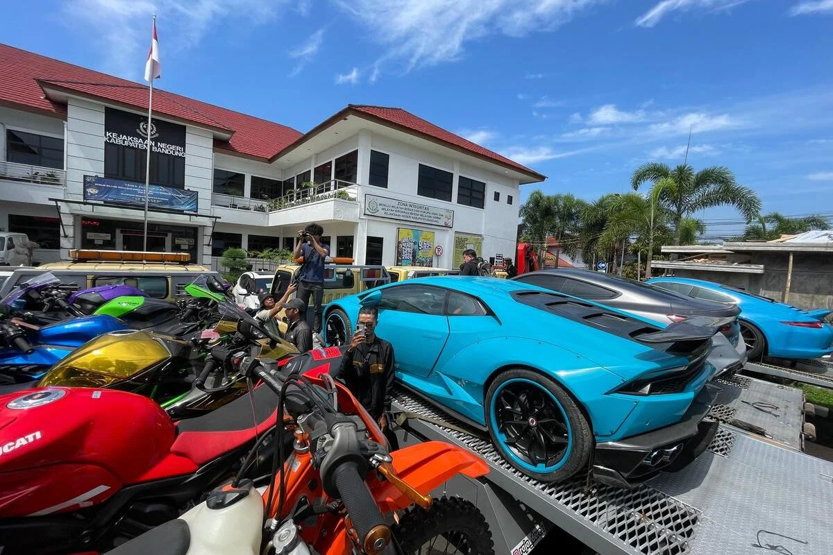 Aset Doni Salmanan Tembus Rp 13,4 Miliar Ludes: Dari Porsche Mewah hingga Motor Beat Sederhana