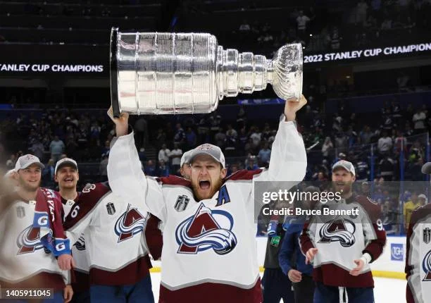 Avalanche Siap Genggam Stanley Cup Kedua: Usia, Kebugaran, dan Tantangan Playoff 2026