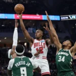 Ayo Dosunmu Gempar di Playoff: 25 Poin dari Bangku Cadangan, Kedatangan Brad Underwood Tambah Semangat Timberwolves