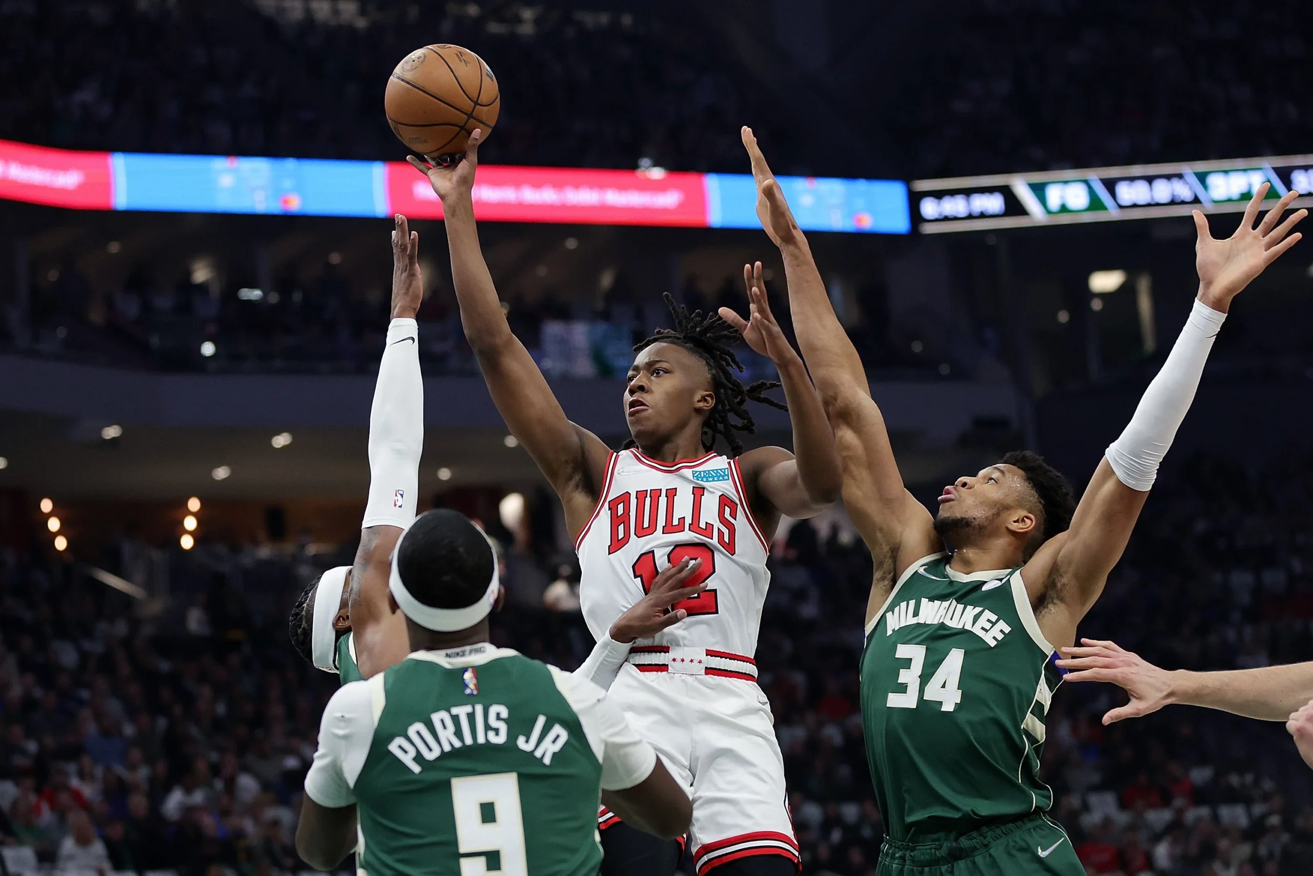 Ayo Dosunmu Gempar di Playoff: 25 Poin dari Bangku Cadangan, Kedatangan Brad Underwood Tambah Semangat Timberwolves