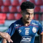 Bernardo Tavares Guncang Arema FC: Strategi Posisi Baru Mikael Tata Bawa Persebaya Menang Telak 4-0