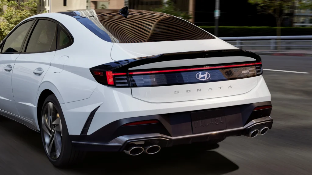 Betharia Sonata Siap Jadi Nenek Pertama: Nabila Dozan Umumkan Kehamilan Empat Bulan yang Memukau