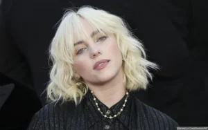 Billie Eilish Menangis di Panggung Coachella: Mengungkap Idolanya pada Justin Bieber sejak Remaja