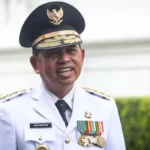 Bobotoh Bentangkan Banner ‘Shut Up KDM’, Gubernur Jawa Barat Dedi Mulyadi Dikecam di Laga Persib vs Arema