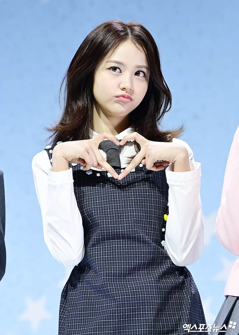 Carmen Hearts2Hearts Bikin Bangga Nasional: Foto Bareng Prabowo dan Presiden Korea Selatan Jadi Sorotan