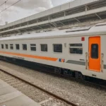 Dari Gerbong Kereta Api ke Persebaya Academy: 4 Jam Perjuangan Erlangga Menembus Mimpi Profesional