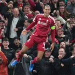 Drama 100 Menit di Derby Liverpool: Van Dijk Angkat Kemenangan, Cedera Besar Mengguncang Gawang