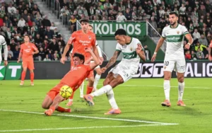 Drama Elche CF: Tantangan Besar Menuju Play‑off La Liga dan Kontroversi VAR yang Mengguncang Kompetisi
