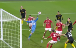 Drama Epik di City Ground: Forest Mengalahkan Porto 10 Pemain, Raih Tempat di Semi Final Eropa Pertama dalam 42 Tahun