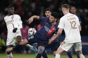 Drama Ligue 1: PSG Gagal Pecahkan Pertahanan Lyon, Hernandez Bersinar Sementara Ramos Terpuruk