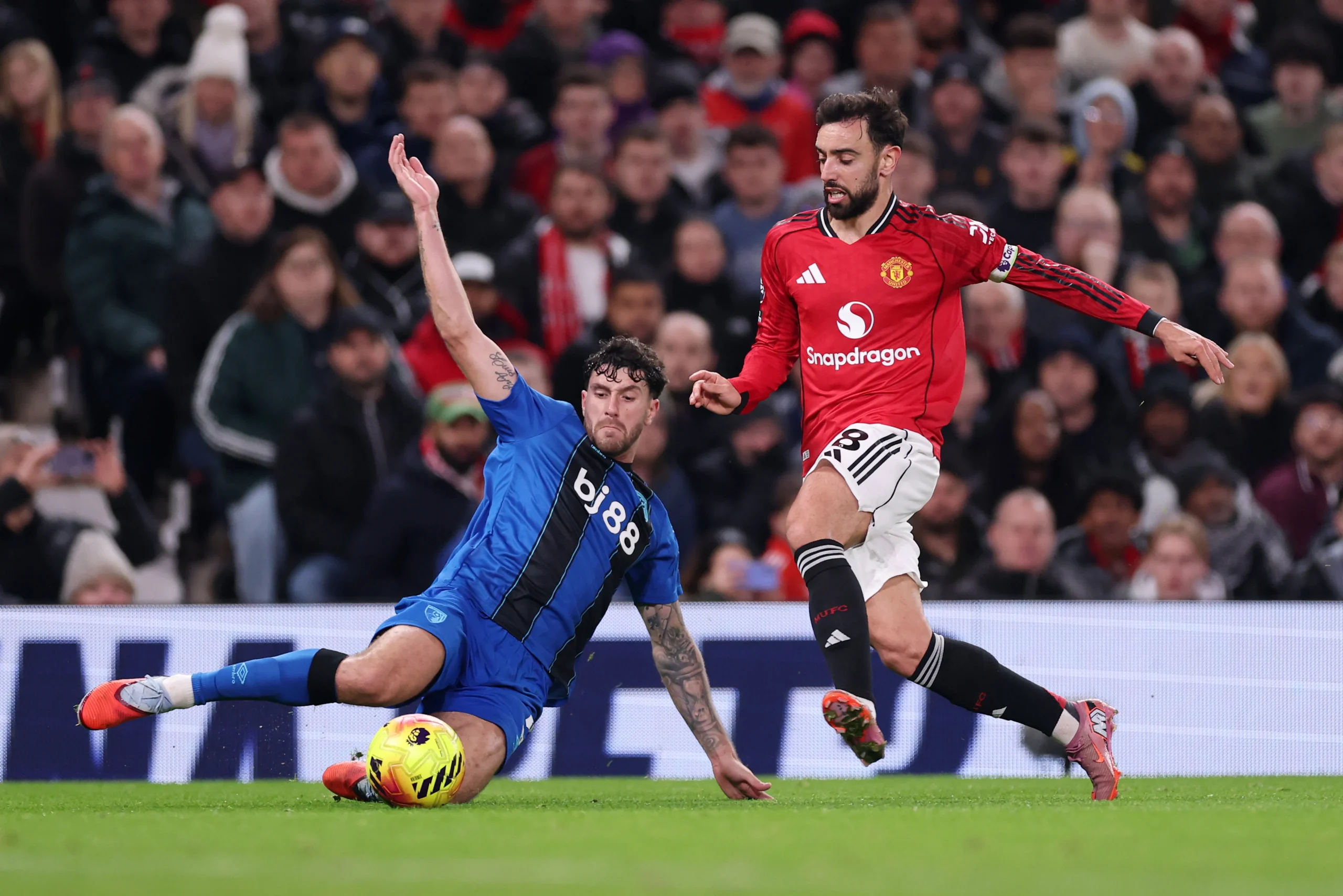 Drama Transfer Senesi: Manchester United Siap Dapatkan Gladiator Bournemouth Sebelum Juventus!