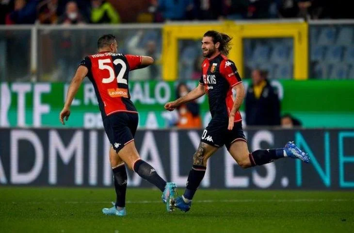 Genoa Gigit Nyawa: Kemenangan Dramatis atas Pisa Tarik Tim ke Garis Aman Serie A!