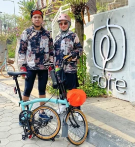 Gubernur Jateng Tiba di Kantor dengan Sepeda Mewah Bernilai Ratusan Juta: Kontroversi Pengungkapan Aset