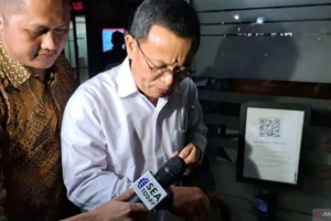Hakim MK Guntur Hamzah Bentak Kuota Internet Hangus: Apakah Ini Pelanggaran Keadilan?