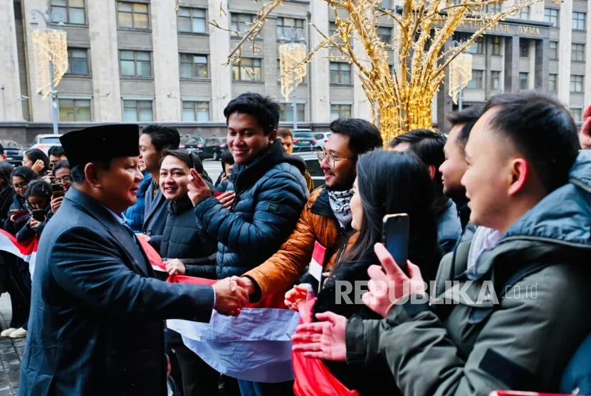 Hangat di Balik Dingin Moskow: Prabowo Subianto Bangun Kerja Sama Pendidikan dengan Mahasiswa Indonesia