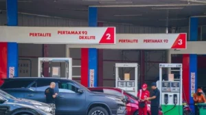 Harga BBM, LPG Melonjak & Plastik Kresek Bali Naik 100%: Dampak Geopolitik Timur Tengah Terhadap Dompet Indonesia