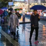 Hujan Ringan Mengguyur Jakarta Selatan dan Timur: Prakiraan BMKG Minggu 26 April 2026