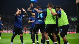 Inter Milan Mengincar Scudetto Pekan Depan: Pesta di Lapangan atau Sorak di Rumah?