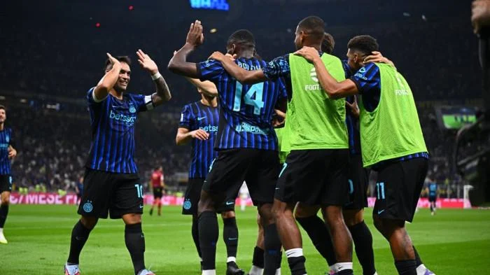 Inter Milan Mengincar Scudetto Pekan Depan: Pesta di Lapangan atau Sorak di Rumah?