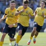 Jets Tumbangkan Mariners 4-0 di Derby Anzac Day, Segel Gelar Premiers Plate