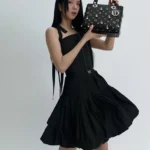 Jisoo BLACKPINK Hadirkan Kejutan Tas Dior Mewah untuk Seluruh Staf Blissoo, Gaya Kepemimpinan yang Menginspirasi