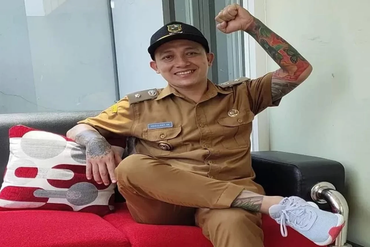 Kades Hoho Alkaf Tolak Repaint Gratis, Tuduh Penyerang Bom Molotov Iri Hati