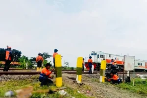 KAI Tekan Tutup Perlintasan Liar yang Dikuasai Ormas: Ancaman Keselamatan Tak Bisa Diabaikan!