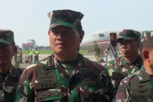 Kejutan di Barisan Tertinggi: Hendropriyono Bantah Hoaks Panglima Kopassus Menampar Seskab Teddy