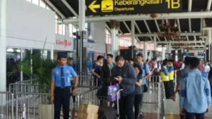Kenaikan Tiket Pesawat 9-13%: Ancaman Penurunan Penumpang dan Dampak Avtur Mengguncang Industri