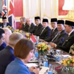 Ketegangan Politik: Direktur LIMA Tuding Adik Prabowo Perburuk Iklim Investasi, Sementara Presiden Prabowo Bergurau di Munas IPSI