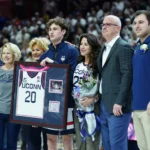 Kisah Di Balik Kemenangan UConn: Dan Hurley, Istri ‘Boss Lady’, Kontroversi Wasit, dan Nilai Spiritual di Final Four