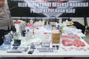 Lab Narkoba Tersembunyi di Apartemen Cipinang Terungkap, Dua Pelaku Ditangkap Beserta 33 Ribu Butir Ekstasi