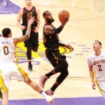 Lakers Tundukkan Cavaliers 127-113, LeBron James Tunjukkan Dominasi dengan Chasedown Block dan Spekulasi Trade Besar Mengguncang NBA