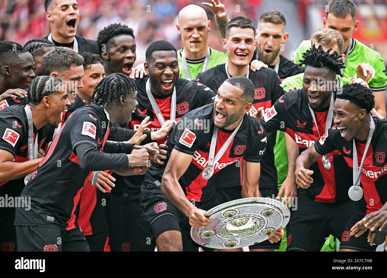 Leverkusen vs Augsburg: Duel Menegangkan di BayArena, Peluang Besar untuk Champions League