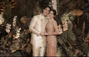 Mahar Eksklusif! El Rumi Hadirkan 2.026 Poundsterling dan Emas Kilat pada Pernikahan Syifa Hadju