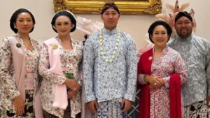 Malam Gemerlap: Ulang Tahun Tata Cahyani Bersanding dengan Premiere Film “Pacar” di KL