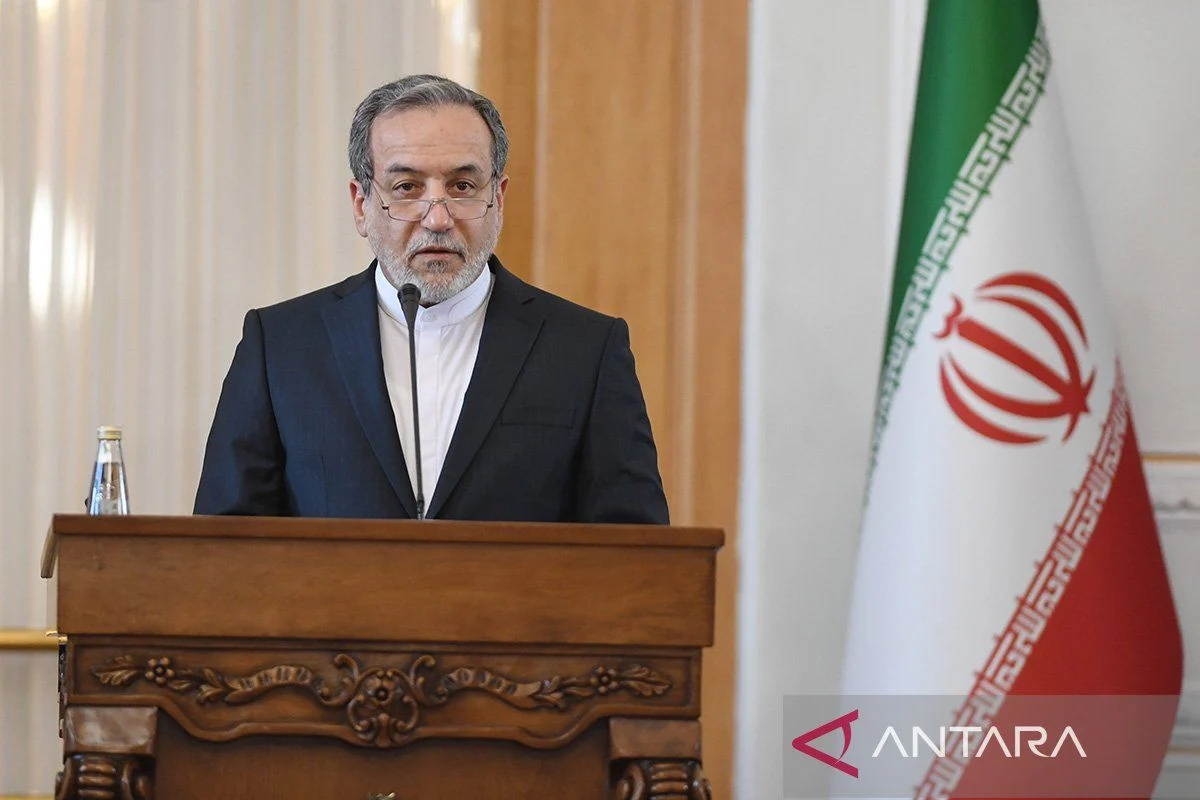 Mantan Menlu Iran Terluka Parah, Istri Meninggal dalam Serangan Udara AS‑Israel – Dampak Memuncak Konflik Timur Tengah