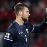 Masa Depan Maarten Paes Gantung: Kritik Pedas Pandit Belanda Usai Kekalahan Ajax dari Twente